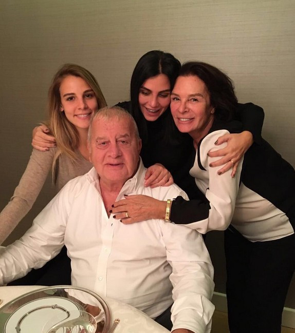 Hülya Koçyiğit'in eşi, kızı ve torunları! Bir de ünlü damadı var - Resim: 4