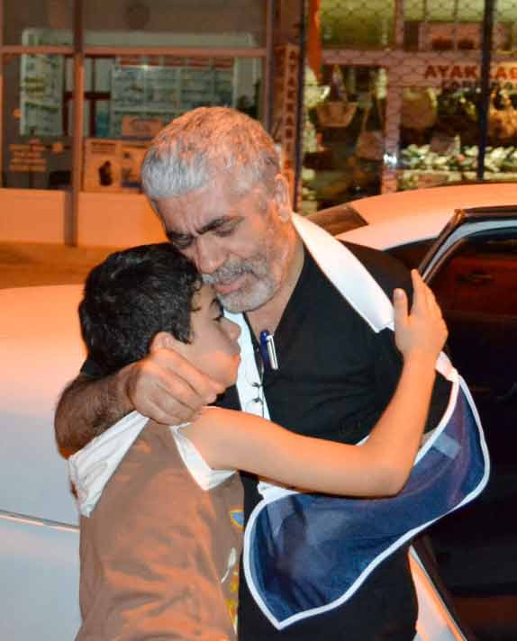 Kaddafi Türk garsona neler etmiş - Resim: 2