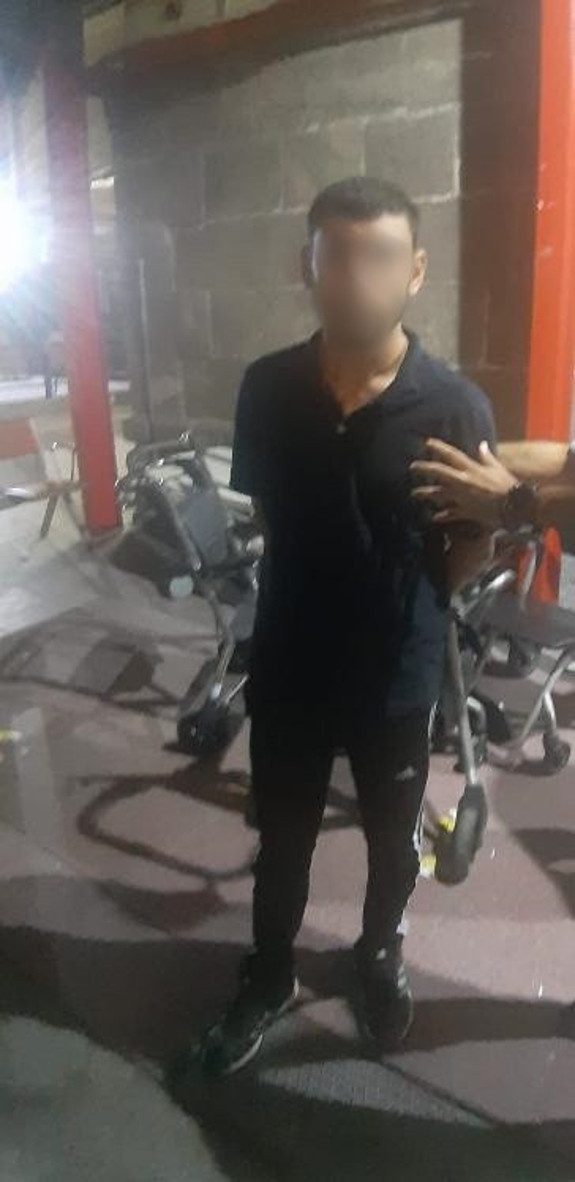 İzmir'de vahşet! Birlikte yaşadığı kadını rehin alıp 51 yerinden bıçakladı - Resim: 0