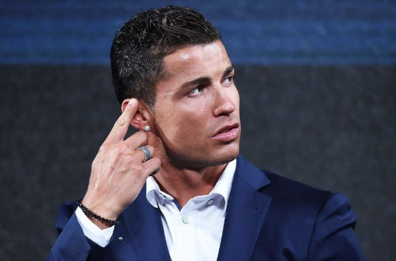 Ronaldo'ya annesinden tecavüz savunması - Resim: 4