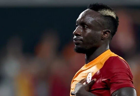 Aracı şoförün üzerine yapmış... Diagne'nin trajikomik olayı: Saatçi zannedildi - Resim: 1