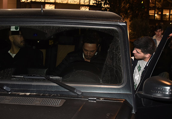 Büyük şok! Ünlü şarkıcıyı içeri aldı işinden oldu - Resim: 2