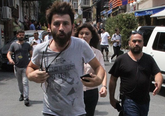 Nurgül Yeşilçay'a ne olmuş öyle? Ortalık fena karıştı - Resim: 4