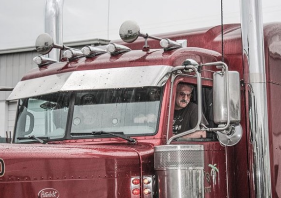 Tamer Karadağlı ile kızı Zeyno'nun TIR ile ABD tatili - Resim: 3