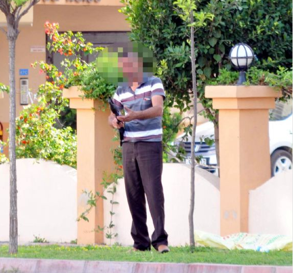 Sokak ortasında tüfekli dehşet... - Resim: 4