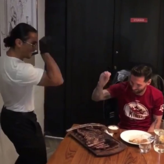 Nusret'in şovu Messi'yle Pogba'yı met etti - Resim: 2