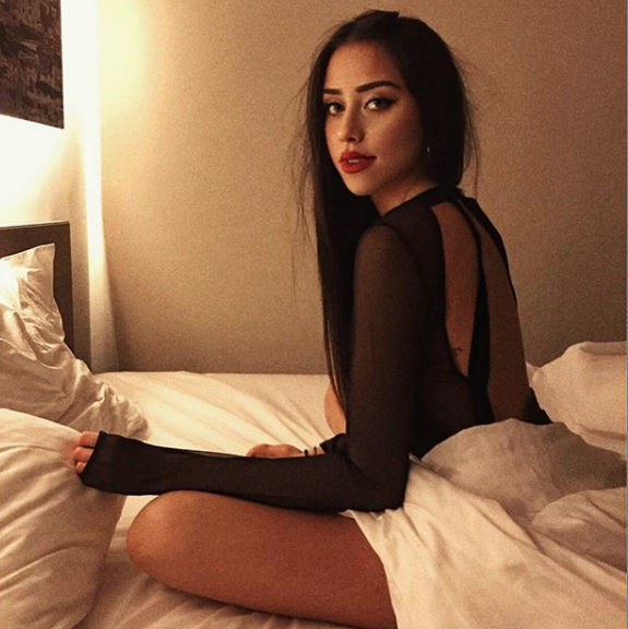 Babası uyarmıştı! Hamdi Alkan'ın 20 yaşındaki kızından olay yatak pozu - Resim: 2