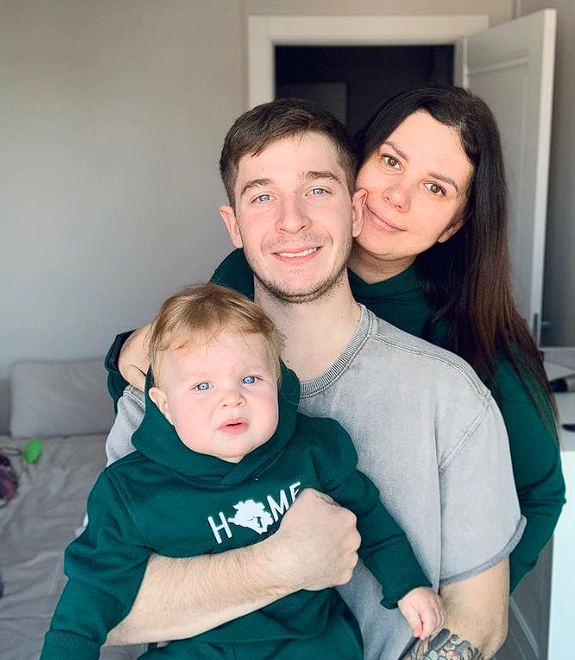 Gece yarısı kocaya ihanet! Üvey oğluyla evlendi Rus fenomen ikinci kez şaşırttı - Resim: 1