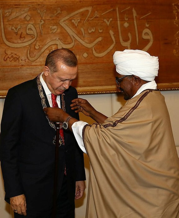 Cumhurbaşkanı Erdoğan'a ilginç hediye! - Resim: 2