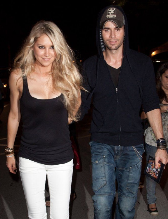 İkiz bebeklerinin fotoğraflarını paylaştılar - Resim: 1