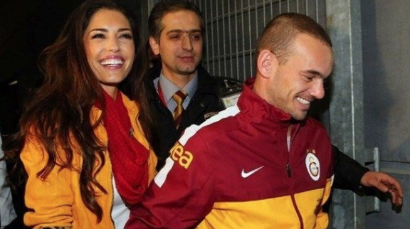 Wesley Sneijder eşi Yolanthe Cabau ile boşanıyor sebebi de ihanet! - Resim: 2