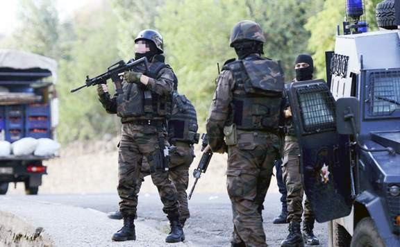 Köşeye sıkışan PKK'lılar bakın polisten ne istedi! - Resim: 3