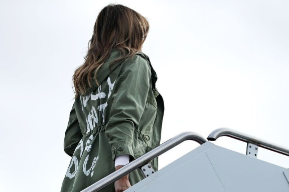 Ülke ayağa kalktı! Ceketinin arkasındaki mesaj olay oldu - Resim: 2