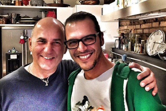 Fotoğraftaki çocuğu tanıdınız mı Filiz Akın paylaştı - Resim: 3