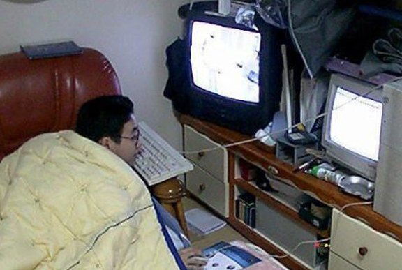 İnternet bağımlılığın tavan yaptığı an - Resim: 2