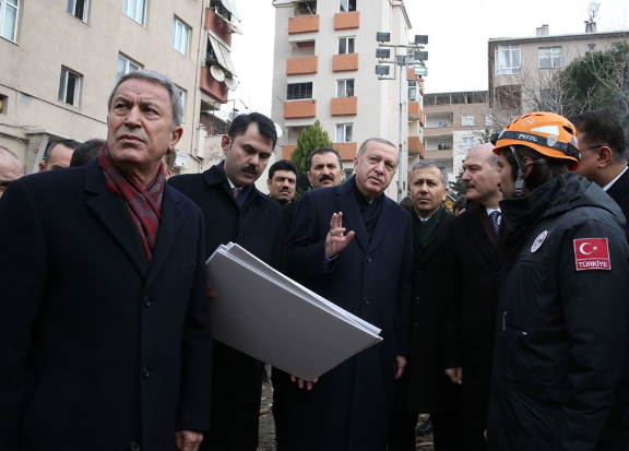 Enkazdan yaralı kurtarılan kadın o anları Erdoğan'a anlattı - Resim: 2