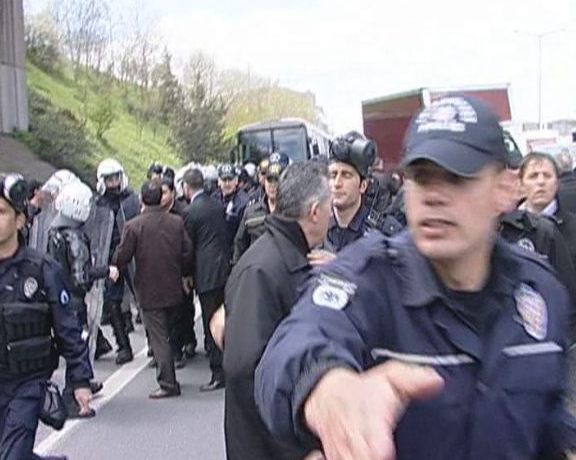 BDP'li bir grup TEM'i kapattı - Resim: 4