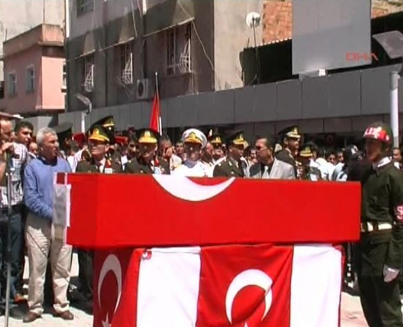 Şehit uzman çavuş memleketine uğurlandı! - Resim: 4