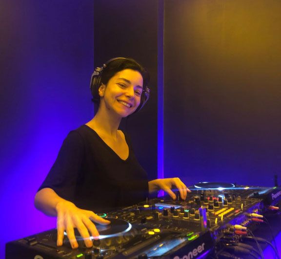 Merve Boluğur'a hayatının şokunu yaşadı! Bodrum'da gördüğü şey karşısında dumur oldu! - Resim: 1