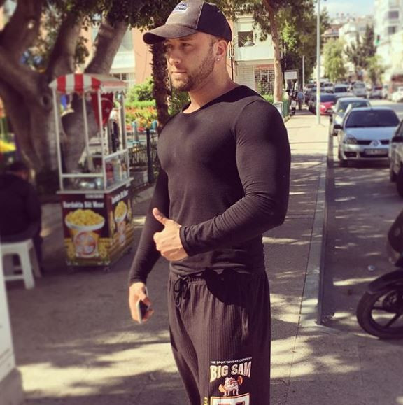 Survivor Taner Tolga Tarlacı Yasin Obuz'a meydan okudu! Suçlaması şok etti - Resim: 3