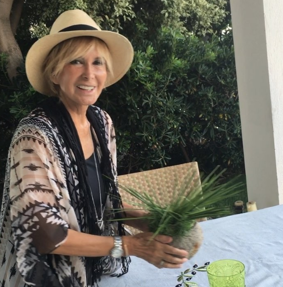 Filiz Akın gizlice hastaneye kaldırıldı son durumu ne - Resim: 1