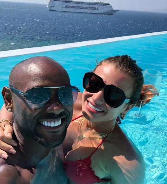 Vagner Love ve eşi tatilde! - Resim: 1