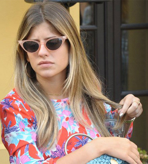 Kızlar Hacı Sabancı için birbirine girdi bardaklar havada uçuştu - Resim: 3