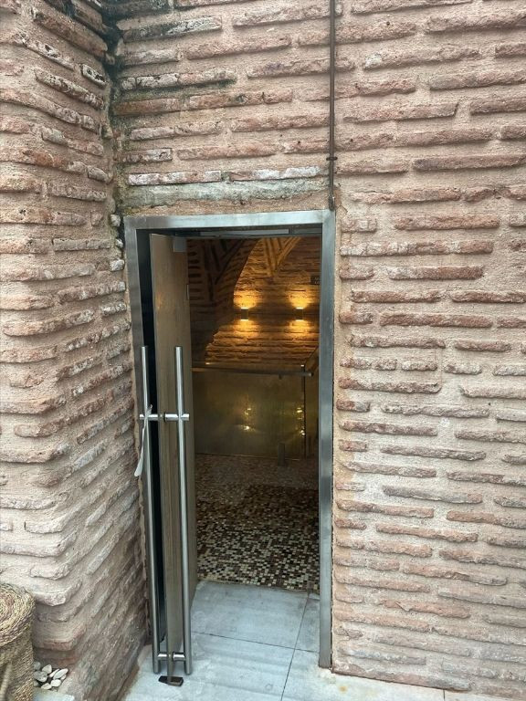 Ayasofya yanında skandal: Tarihi sarnıçtaki spa merkezi mühürlendi - Resim: 3