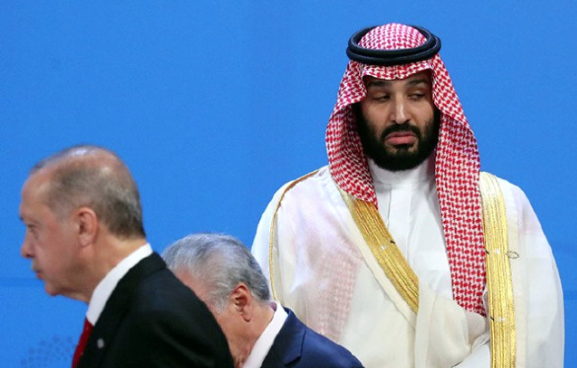 Putin ve Selman'dan samimi selamlaşma! İşte zirveye damga vuran kare - Resim: 2