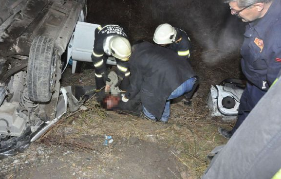 Otobüs otomobili biçti - Resim: 3