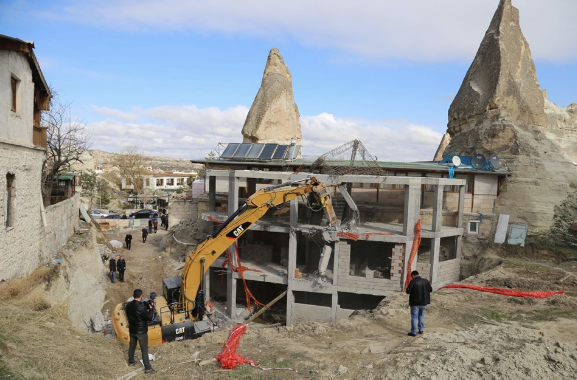 Göreme'de peribacaları bölgesindeki inşaat yıkıldı - Resim: 3