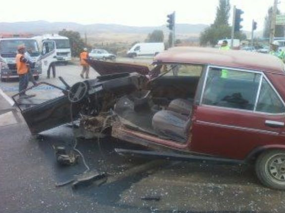 Bakan Kılıç kaza geçirdi - Resim: 2