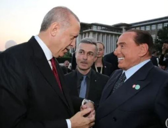 Hakan Fidan ve Ömer Çelik İtalya'ya gidiyor - Resim: 0