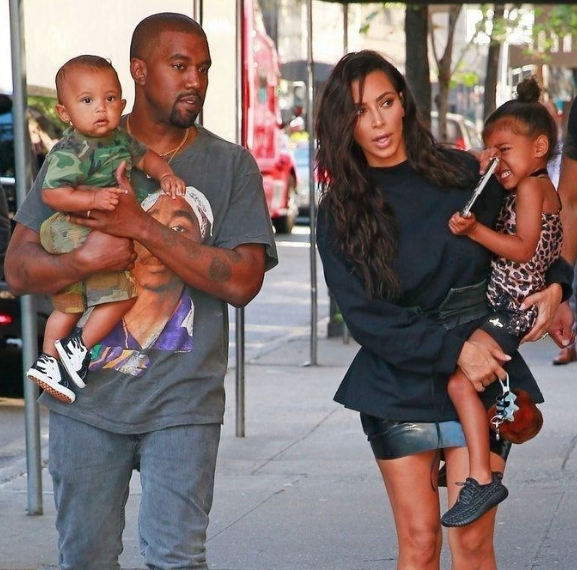 Kim Kardashian çocuğuna Ermeni adı arıyor - Resim: 1