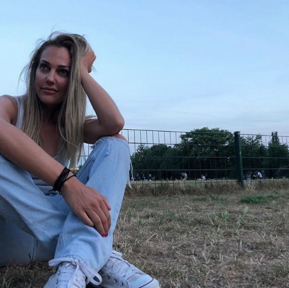 Meryem Uzerli'den makyajsız doğa paylaşımları - Resim: 1