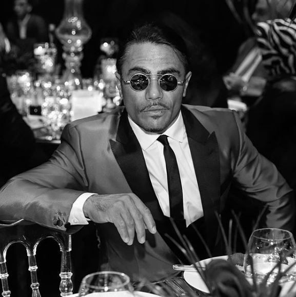 Nusret Gökçe 2020 yılına dua ederek girdi! Sosyal medyadan binlerce beğeni yağdı - Resim: 1