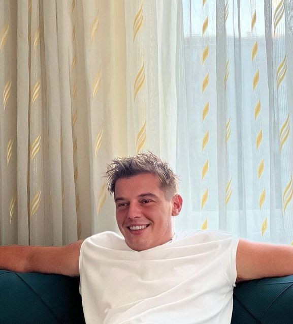 Oyuncu Arda Kural'a büyük şok! İşletmeciyi darp etti, gözaltına alındı! - Resim: 1