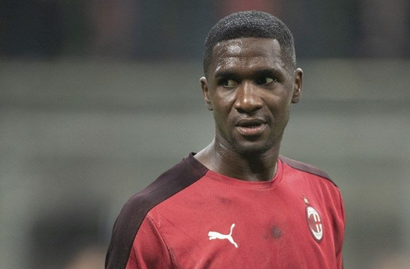 Chelseali yıldız Emenike'ye Fenerbahçe'yi sordu - Resim: 3