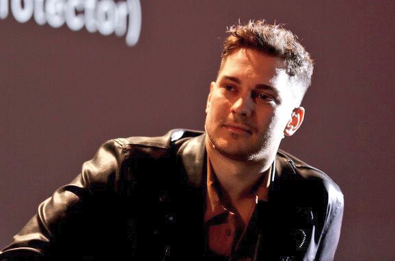 Çağatay Ulusoy herkesi çıldırttı saç baş yoldurdu - Resim: 1