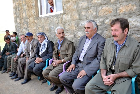 Barış isteyenleri silahla karşıladılar - Resim: 4