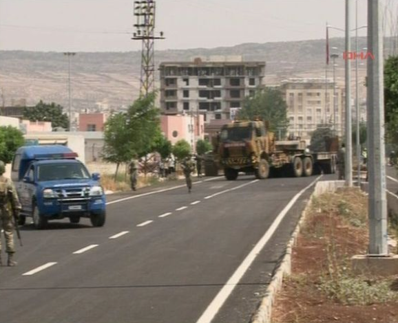 Sınırda askeri hareketlilik - Resim: 4