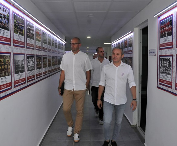 Fenerbahçe'de şok gelişme! Tüm yetkileri elinden alındı - Resim: 4