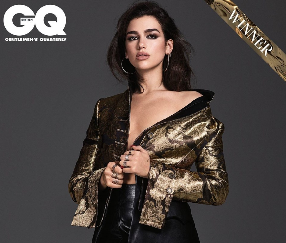 Abbey Clancy transparan kıyafetiyle dikkat çekti! - Resim: 1