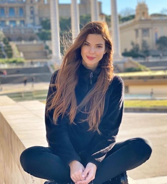 Larissa Gacemer sevenlerini üzen haberi verdi, hastalığını ilk kez açıkladı! Survivor'da yarışmıştı - Resim: 1