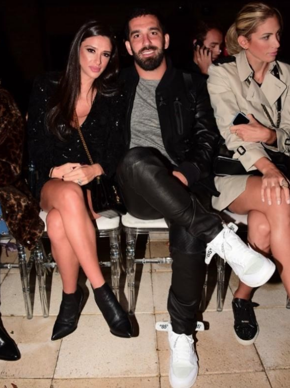 Aslıhan Doğan'ın baby shower partisine ünlüler akın etti - Resim: 1