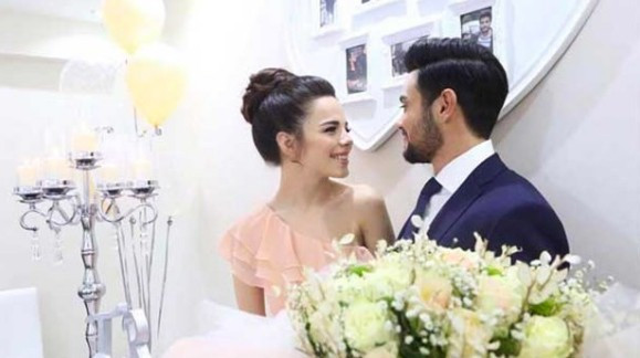 Rüzgar Erkoçlar'ın düğün davetiyesine bakın! - Resim: 1