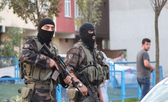 İstanbul'da aksiyon filmi gibi operasyon - Resim: 1
