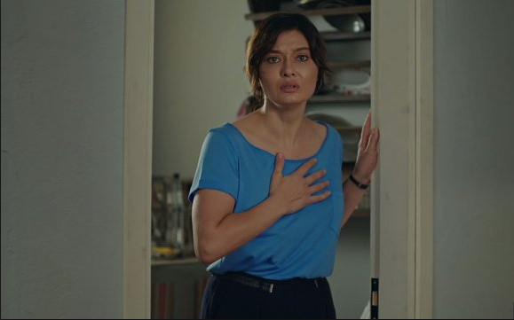 Nurgül Yeşilçay'ın Gülperi dizisindeki halinden eser yok! Sevgilisiyle... - Resim: 1