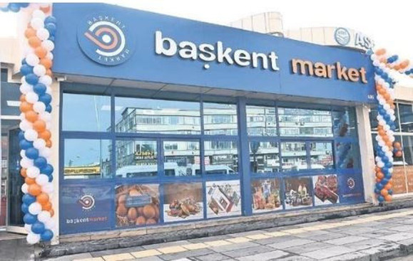 Osman Gökçek'le fotoğraf çektiren ABB çalışanını Mansur Yavaş işten çıkardı - Resim: 0