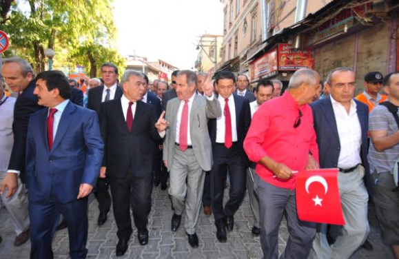 AK Parti'li vekille CHP'li başkan birbirine girdi - Resim: 3